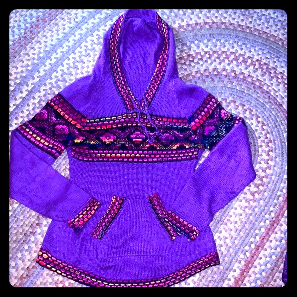 Beautiful Hand Made Peruvian Sweater by Pachamama
